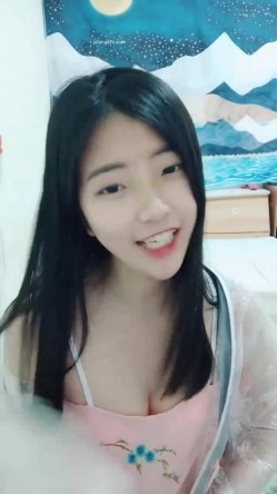 超重磅绝版资源！校花女神【一梦】早期下海珍贵录像~！ 截图9