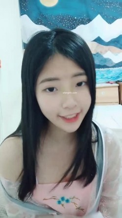 超重磅绝版资源！校花女神【一梦】早期下海珍贵录像~！ 截图10