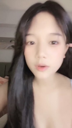 疯狂推荐【失恋椰果】人美奶美穴美 小小馒头逼一条缝 裸舞甩大奶 大鸡巴跳弹 自慰爽喷 截图4
