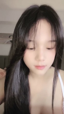 疯狂推荐【失恋椰果】人美奶美穴美 小小馒头逼一条缝 裸舞甩大奶 大鸡巴跳弹 自慰爽喷 截图5