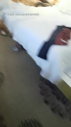 漂亮美乳小可爱约战粉丝开房啪啪 爆裂黑丝骑乘粉丝大屌小穴充实满满的 跪舔J8小可爱操的很开心刺激 截图6