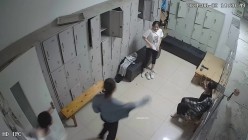 舞蹈班《监控破解》偷拍多位美女学员后台换衣服 截图1