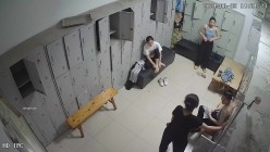 舞蹈班《监控破解》偷拍多位美女学员后台换衣服 截图3