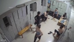 舞蹈班《监控破解》偷拍多位美女学员后台换衣服 截图9