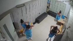 舞蹈班《监控破解》偷拍多位美女学员后台换衣服 截图4