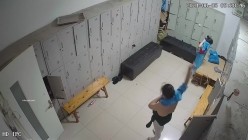 舞蹈班《监控破解》偷拍多位美女学员后台换衣服 截图5