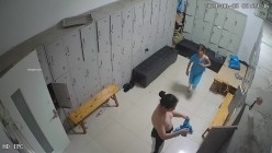 舞蹈班《监控破解》偷拍多位美女学员后台换衣服 截图10