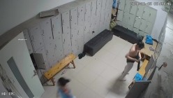 舞蹈班《监控破解》偷拍多位美女学员后台换衣服 截图11