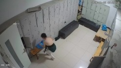 舞蹈班《监控破解》偷拍多位美女学员后台换衣服 截图12