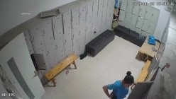 舞蹈班《监控破解》偷拍多位美女学员后台换衣服 截图16