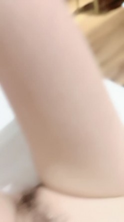 【火爆推荐 极品美女】七彩女神『空姐西西』真实空姐赚外快 和粗屌男友无套啪啪 小穴好粉 高清源码录制 截图13