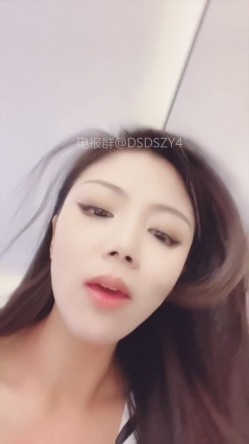 ️黑丝御姐【白兔】高颜眼镜御姐双飞黑丝制服舌吻口爆足交无套内射 截图8