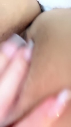 极品身材，高颜值女菩萨【墨迹】福利，连体黑丝口球唾液拉丝爆插喷水，淫语挑逗 截图14