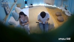 乐橙主题酒店偸拍情侣开房造爱，长发气质御姐，肤白人美胸大，被小伙肏的欲仙欲死 截图2