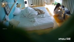 乐橙主题酒店偸拍情侣开房造爱，长发气质御姐，肤白人美胸大，被小伙肏的欲仙欲死 截图15