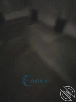 嫂子喜欢上了漏出野战的感觉，深夜主动拉着我去车库漏出野战 截图4