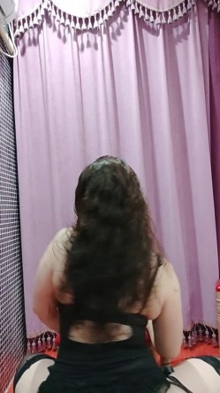 火爆全网极品露脸人妻熟女，肚皮舞老师【柏X彤】绝密私拍，肤白奶大肥臀裸舞啪啪，相当炸裂 截图13