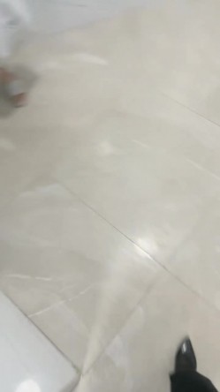 小情侣大眼妹子，卖力车震深喉打飞机，黑丝大肥屁股，吊大很粗无套操逼深喉射嘴，回到家再打一炮 截图7
