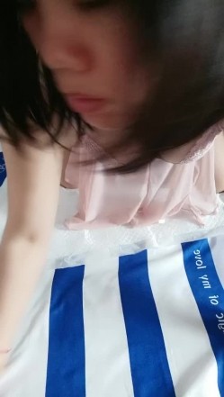 乱伦嫂嫂跟小哥玩的真嗨，69玩弄舔逼深喉吸蛋蛋，还给小哥舔菊花，享受小哥各种姿势高速抽插，浪荡呻吟不止 截图1