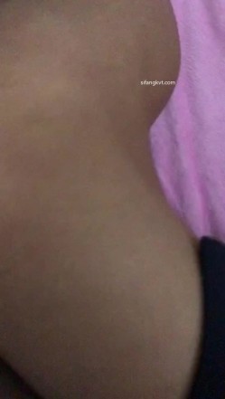 【真实空姐 ️稀缺航空】极品制服『空姐』反差婊私拍集 佳妮空姐多名女神接机啪啪 穿空姐制服做爱 截图3