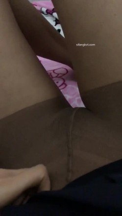 【真实空姐 ️稀缺航空】极品制服『空姐』反差婊私拍集 佳妮空姐多名女神接机啪啪 穿空姐制服做爱 截图10