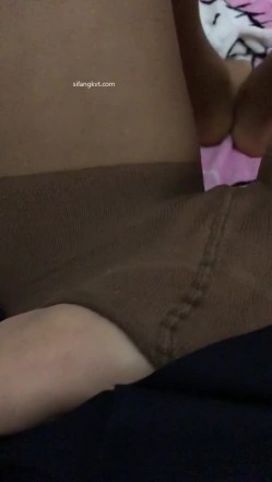 【真实空姐 ️稀缺航空】极品制服『空姐』反差婊私拍集 佳妮空姐多名女神接机啪啪 穿空姐制服做爱 截图12