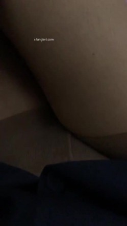 【真实空姐 ️稀缺航空】极品制服『空姐』反差婊私拍集 佳妮空姐多名女神接机啪啪 穿空姐制服做爱 截图16