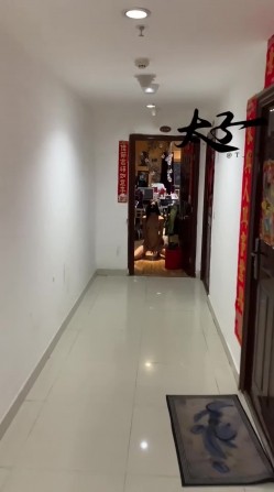 【重磅核弹】超高颜值车模女神【太子妃】SM调教露出啪啪 截图3