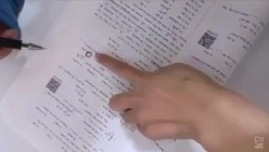 大奶子英语老师给学生补课 “你学习学不进去 摸奶子也不敢 来老师帮你” 截图1
