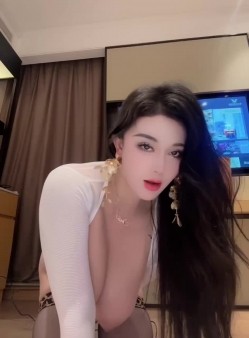 巨乳肥臀女神【芷仪g宝】自慰啪啪露出,H罩杯顶级豪乳 截图13
