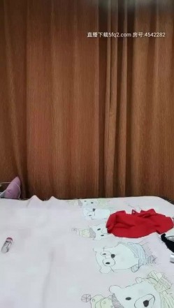 金牌空姐内射吞精骚女和带假发义乳妖男啪啪，白色丝袜上位骑坐抽猛操，后入性感大屁股非常诱人 截图8