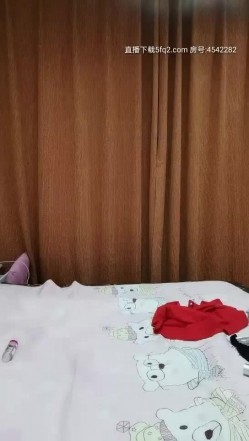 金牌空姐内射吞精骚女和带假发义乳妖男啪啪，白色丝袜上位骑坐抽猛操，后入性感大屁股非常诱人 截图9