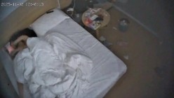 高颜值女同大姨妈来了也要戴上假阳具满足性伴侣把她干的哇哇叫 截图11