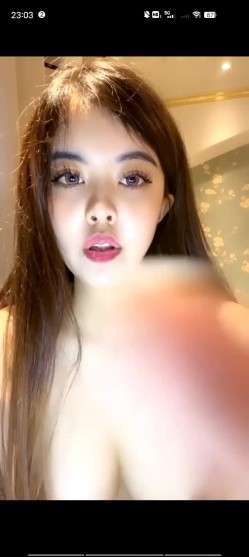 长发外八子奶子丰满软乳，椅子上自慰手指插穴掰开外阴阴唇很小 截图8