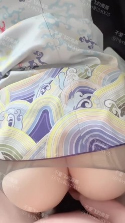 空姐性感女神『不爱飞的海燕』航班刚落地就被土豪金主带到酒店，下班衣服都没有换直接开操 截图14
