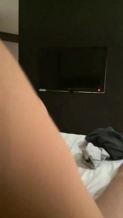 丽水人妻，姨妈来了也要来吃鸡巴，这是有多贪，完了还要整一炮，真他妈受不了！ 截图7