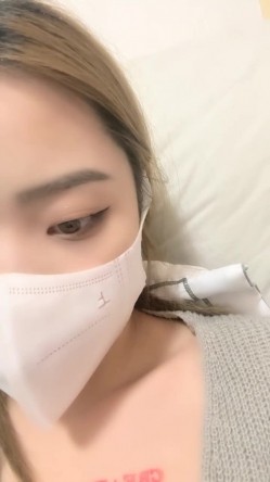 新来的骚货，拜金女，开着特斯拉去车震，【柔柔早点睡】，KTV塞跳蛋，车震，酒店开房一条龙 截图7