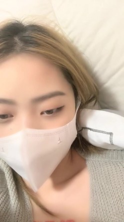 新来的骚货，拜金女，开着特斯拉去车震，【柔柔早点睡】，KTV塞跳蛋，车震，酒店开房一条龙 截图9