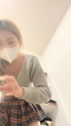 新来的骚货，拜金女，开着特斯拉去车震，【柔柔早点睡】，KTV塞跳蛋，车震，酒店开房一条龙 截图16