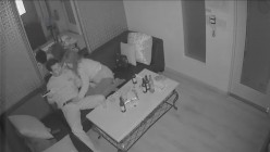 KTV房间内监控流出公主为售卖酒水，提供三次性服务，口交撸管多次想要插入都没有成功，疯狂拉扯！ 截图5
