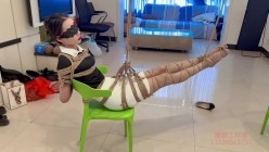 国产SM捆绑调教.媚娘工作室_瑾年_椅子吊绑调教 截图12