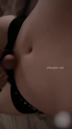 约炮大神 勾搭G罩杯巨乳女邻居，附聊天记录和生活照，视频中意外露脸很清纯，约良家就是爽，特别刺激 截图3