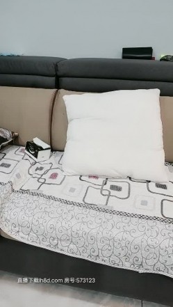 极品高颜值车模CC约炮车展客户部经理潜规则上位 女上骑乘峰腰特会扭动 逼紧人骚忍不住连操两炮 高清源码录制 截图3