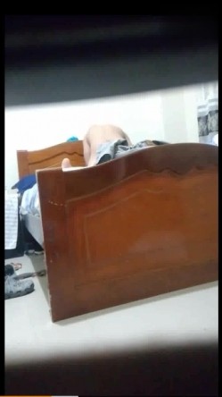 监视媳妇偷情 老公出差不放心家里的漂亮媳妇偷偷装了个监控监视媳妇，没想到竟发现媳妇和兄弟在家乱搞 截图4