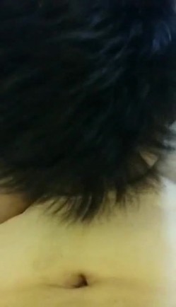 没打码 真正的操舅妈“喜欢吃鸡巴吗 嗯喜欢”舅妈的逼毛都有白的了 截图8