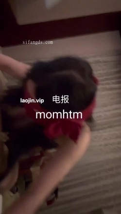 极品熟女人妻，【桃桃】，单身的生活最难熬，约炮粉丝，风情万种女人味十足，大奶美腿好浪荡 截图9
