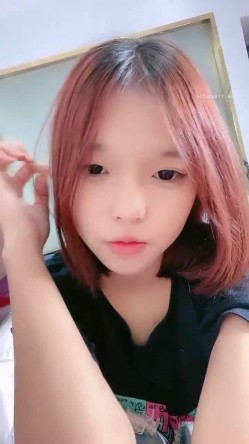 高颜值粉穴，阴毛稀疏年轻漂亮的反差女大，被无套爆操，叫声淫荡 截图8