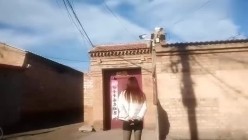 探访按摩店 城中村操气质黑丝熟女，无套口交各种姿势爆插骚逼 截图2