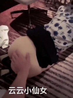 【真实空姐 ️稀缺航空】极品制服『空姐』反差婊私拍集 佳妮空姐多名女神接机啪啪 穿空姐制服做爱 截图14