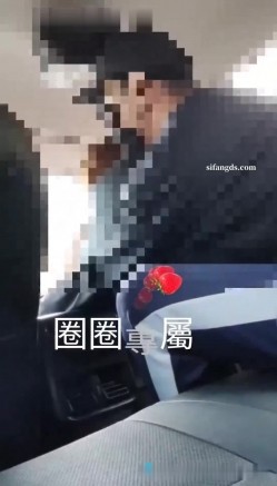 超顶级淫妻，【圈圈】，最新付费私拍，本期直接露脸，和粉丝车震，约单男大学生3P，好刺激 截图12